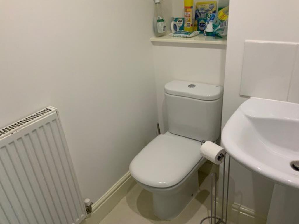 Bathroom to one of the flats