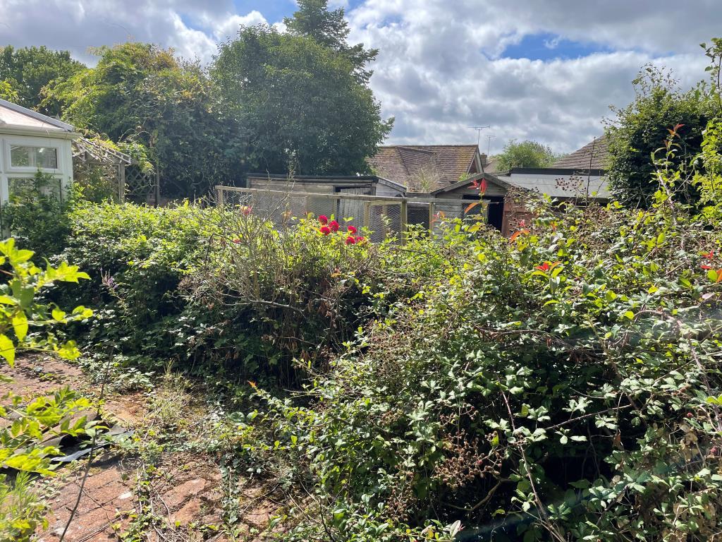 Patio area to rear of property