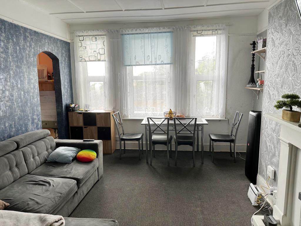 Second Floor Flat Lounge
