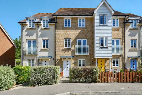 3 bedroom terraced house for sale, Marsh Way, Camber, East Sussex TN31 7WQ