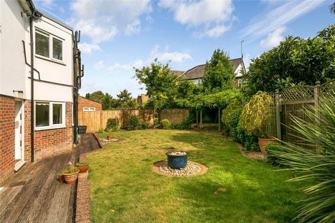 17 Vivienne Close, Twickenham, TW1 2JX