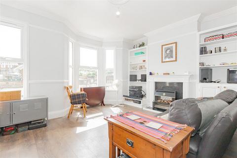 1 bedroom flat for sale, Abbey Road, Belvedere, DA17