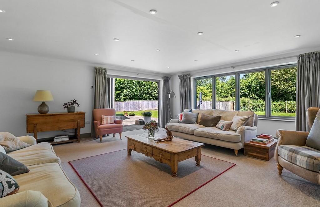 7 - Sitting room