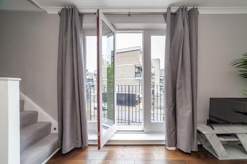 1 bedroom flat to rent, , Bolingbroke Walk, London SW11