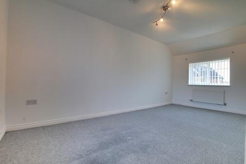 69 Farriers Gate, Chatteris, PE16 6AY