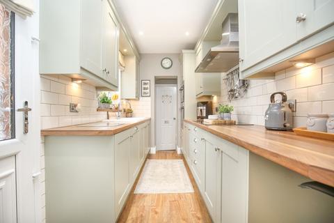 6 Ambien Road, Atherstone, CV9 2AT