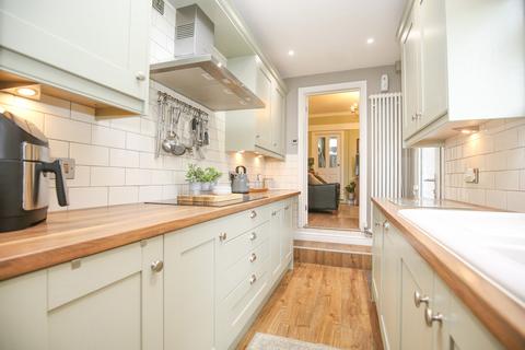 6 Ambien Road, Atherstone, CV9 2AT