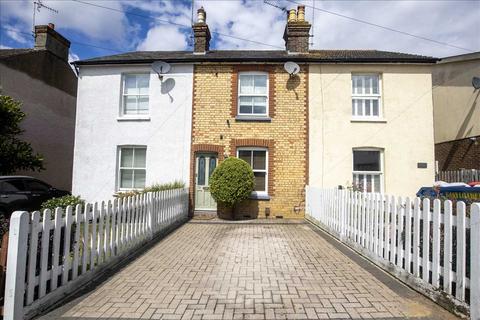 2 bedroom terraced house for sale, Allingham Road, Reigate