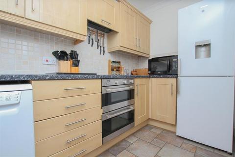 3 bedroom townhouse for sale, Watling Street, Hockliffe, Leighton Buzzard.