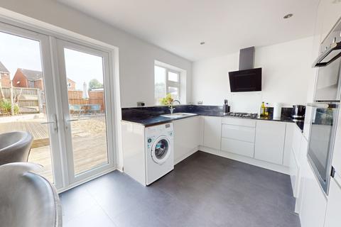 2 bedroom semi-detached house for sale, Cottage Rake Avenue, Cheltenham