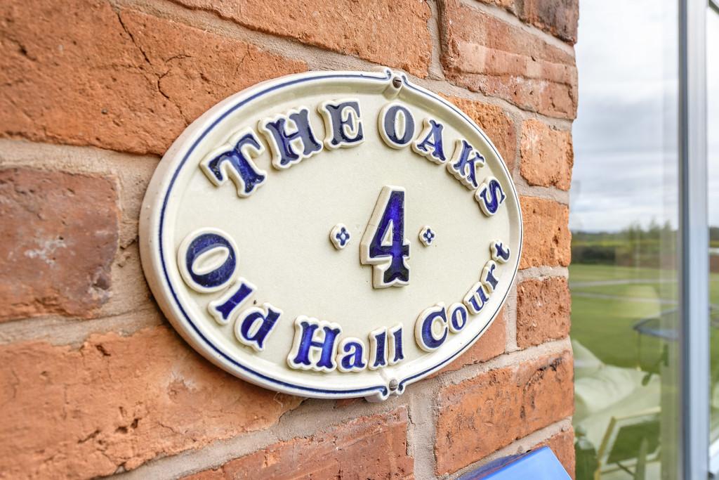 The Oaks Sign