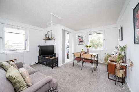 2 bedroom flat for sale, Mace Street, Bethnal Green, London, E2