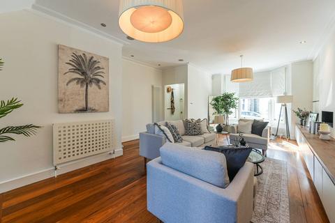 4 bedroom house for sale, Burnaby Street, Chelsea, London, SW10