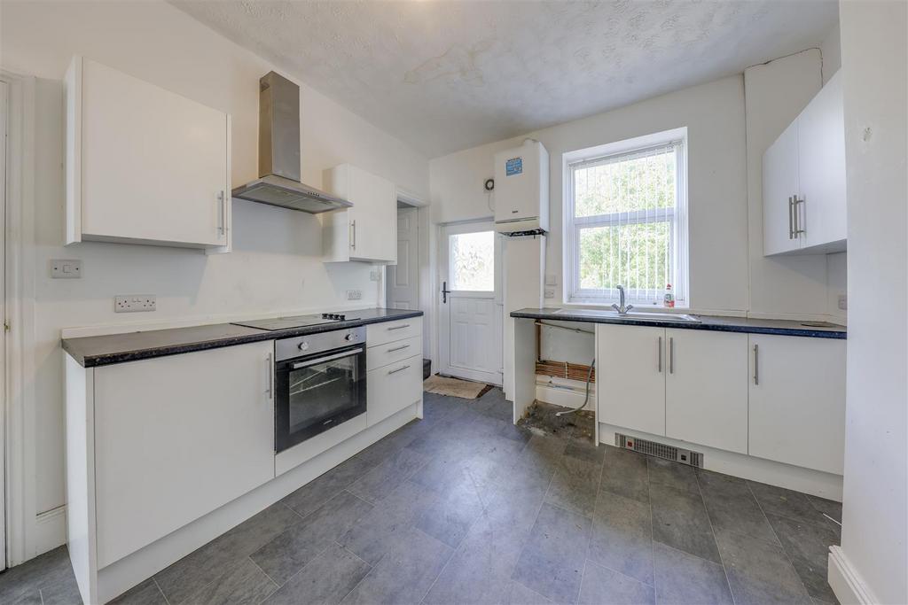 Kitchen / Dining