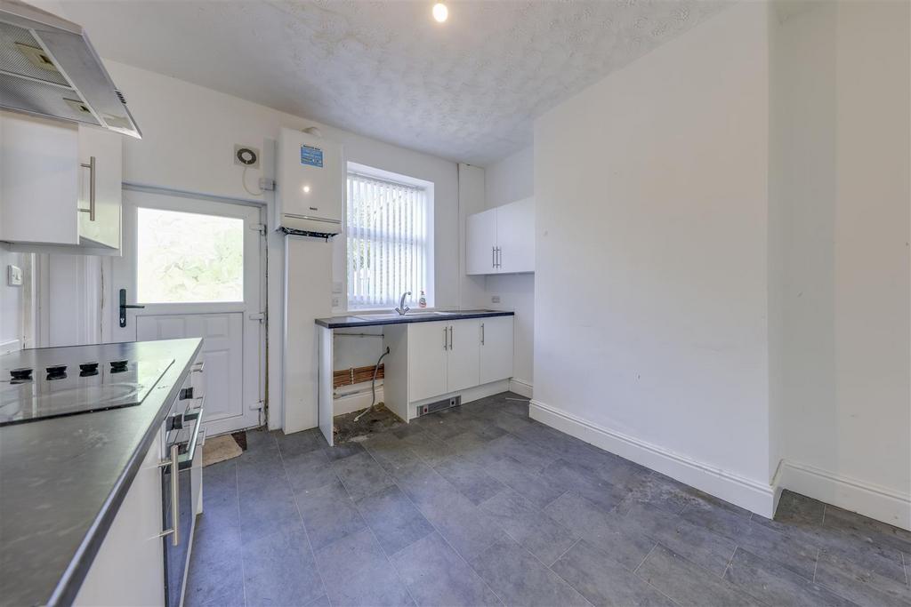 Kitchen / Dining Alt