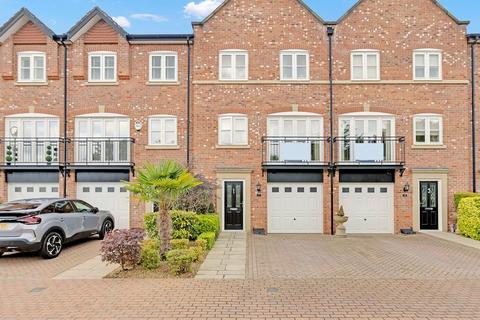 4 bedroom townhouse for sale, Harbutts View, Middlewich