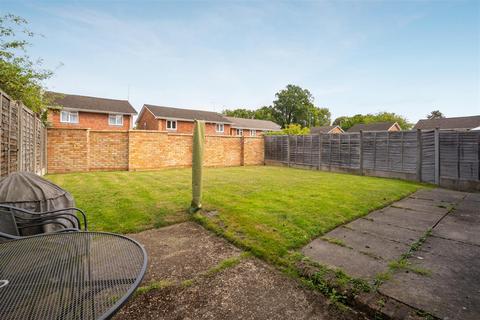 22 Cedar Drive, Ascot, SL5 0UA