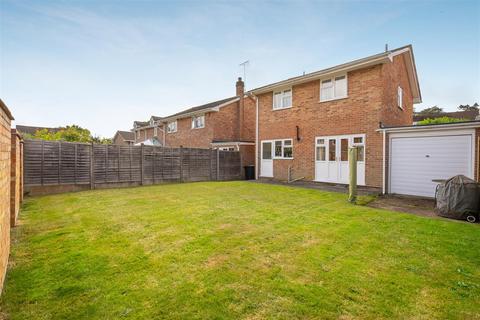 22 Cedar Drive, Ascot, SL5 0UA