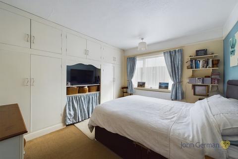 5 Bridge Road, Uttoxeter, ST14 8BA