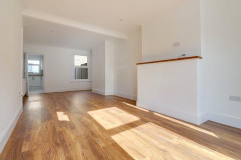4 Limes Road, Dover, CT16 2NA