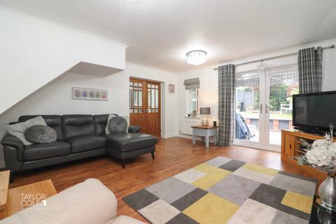 12 Arran Drive, Wilnecote, Tamworth, B77 5AS