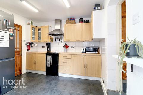 4 bedroom terraced house for sale, Palmerston Road, London