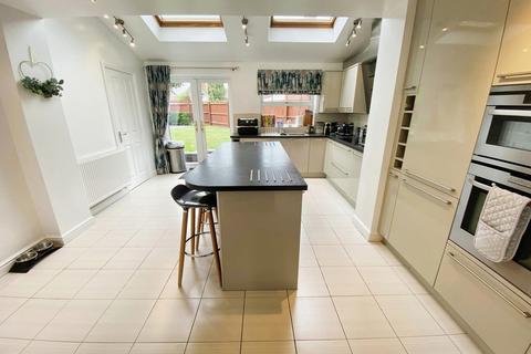 12 Barrack Close, Sutton Coldfield, B75 7HB