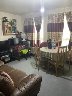 1 bedroom maisonette to rent, Heath Road, Uxbridge