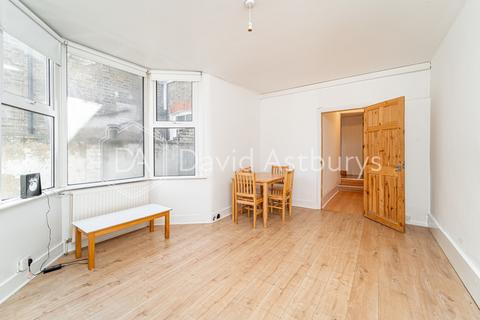 2 bedroom apartment to rent, Warham Road, Finsbury Park, London