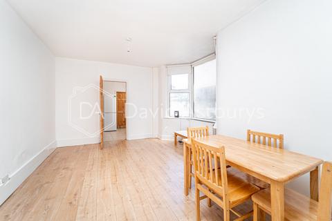 2 bedroom apartment to rent, Warham Road, Finsbury Park, London