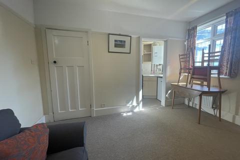 2 bedroom flat to rent, Chesterton Road, Cambridge CB4