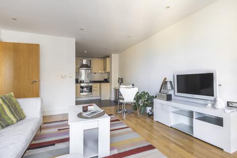 Flat 802, 15 Indescon Square, London, E14 9EZ