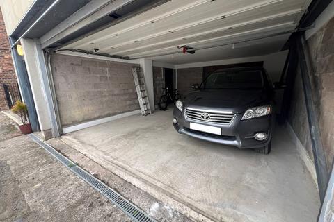 Garage for sale, Double Garage, Newton Terrace Lane, Park Area, G3 7PJ