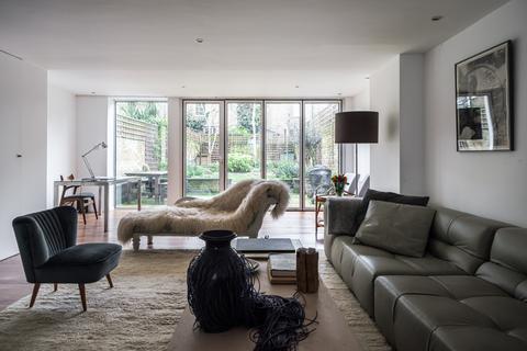 47 Pyrland Road, London, N5 2JA