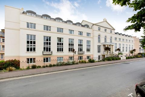 2 bedroom apartment for sale, Den Crescent, Teignmouth