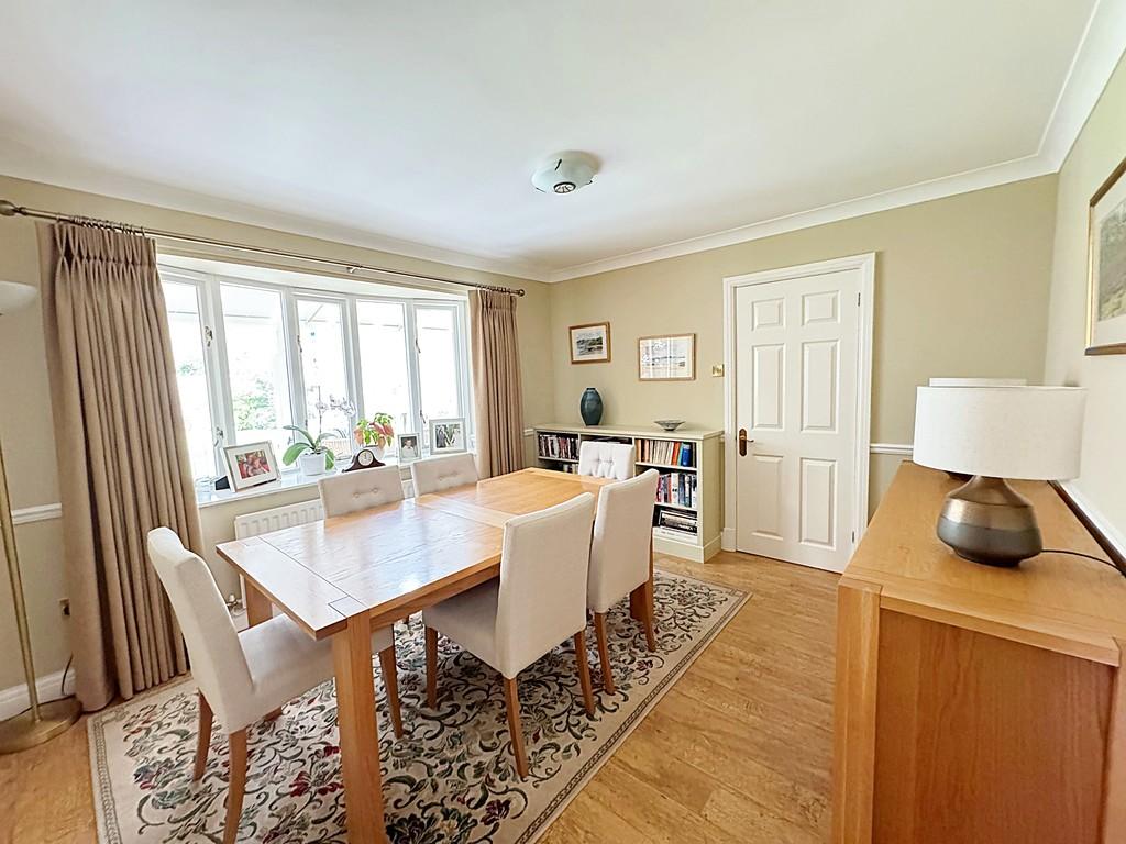 Dinning room 0.2