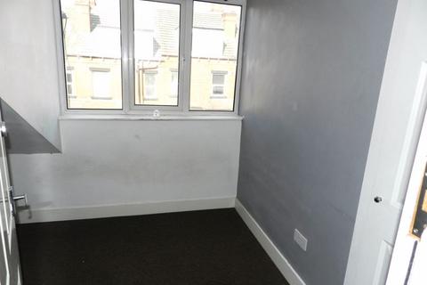 61 Beechwood Terrace, Leeds, LS4 2NG