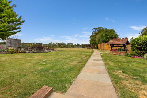 The Holt Mill End, Sandon, Buntingford, SG9 0RN