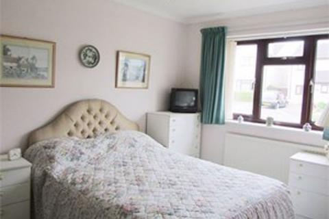 18 Bishops Drive, Langport, TA10 9HW