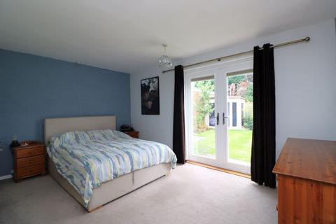4 Bell Road, Walsall, WS5 3JW