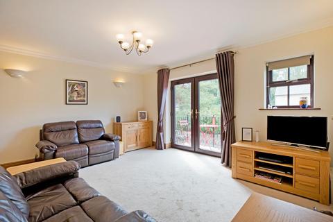 2 bedroom flat for sale, Waterside, Knaresborough