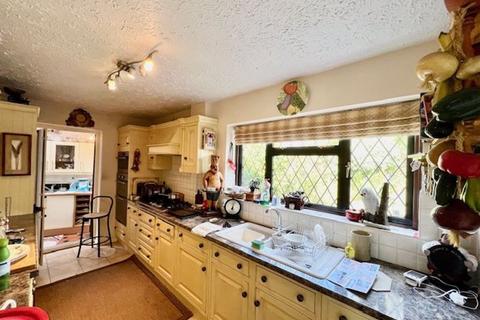 4 bedroom detached house for sale, Parkhill Road, Bexley