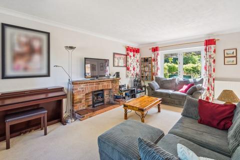 5 bedroom house for sale, Crispin Way, Farnham Common