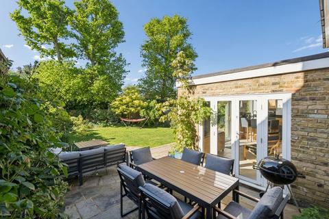 5 bedroom house for sale, Crispin Way, Farnham Common