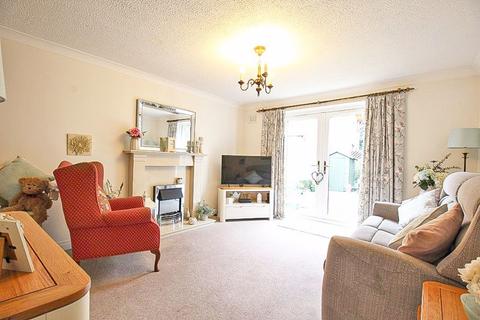 27 Gideons Close, Dudley, DY3 2HY