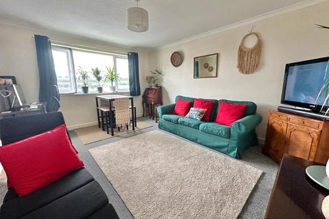 2 bedroom apartment for sale, Trewidden Court, Truro