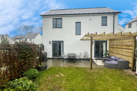 10 Gwartha Close, St Austell, PL25 3GF