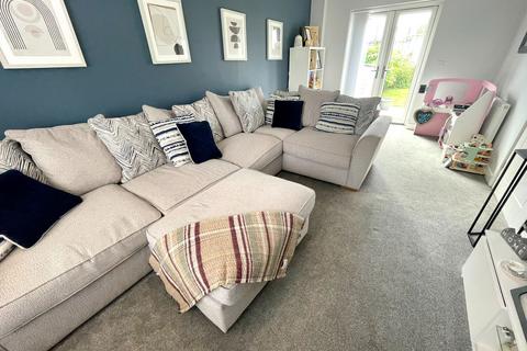 10 Gwartha Close, St Austell, PL25 3GF
