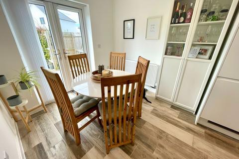 10 Gwartha Close, St Austell, PL25 3GF