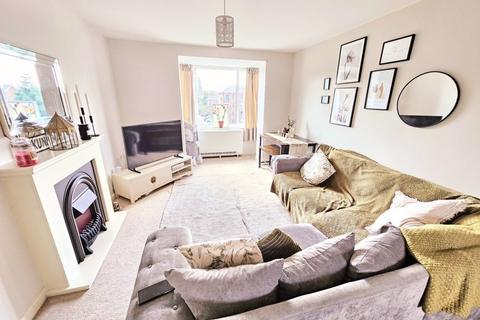 2 bedroom apartment for sale, Northcroft Way, Erdington, Birmingham, B23 6GE